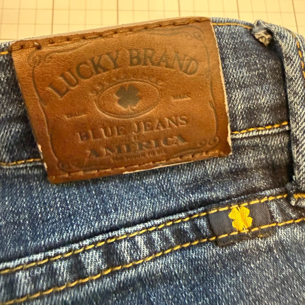 Lucky Brand Sweet N Low Women's Dark Wash Bootcut Jeans - Picture 3 of 10